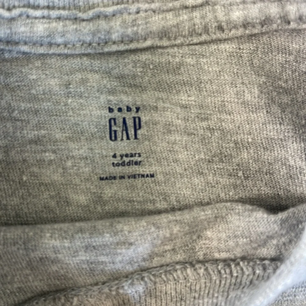 Gap Boys Dino Christmas Long Sleeved T-Shirt Size 4 - Picture 4 of 5